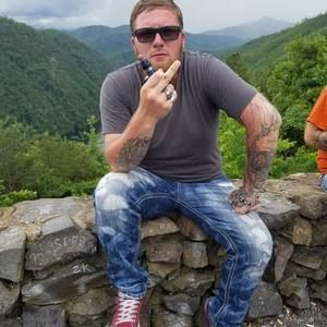 Meet your Posher, Codey